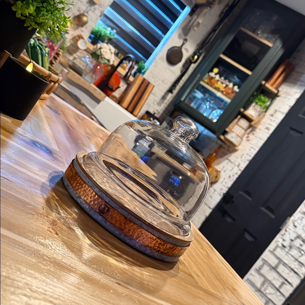 🤎Wooden Cake Stand with Glass Dome•8”🤎